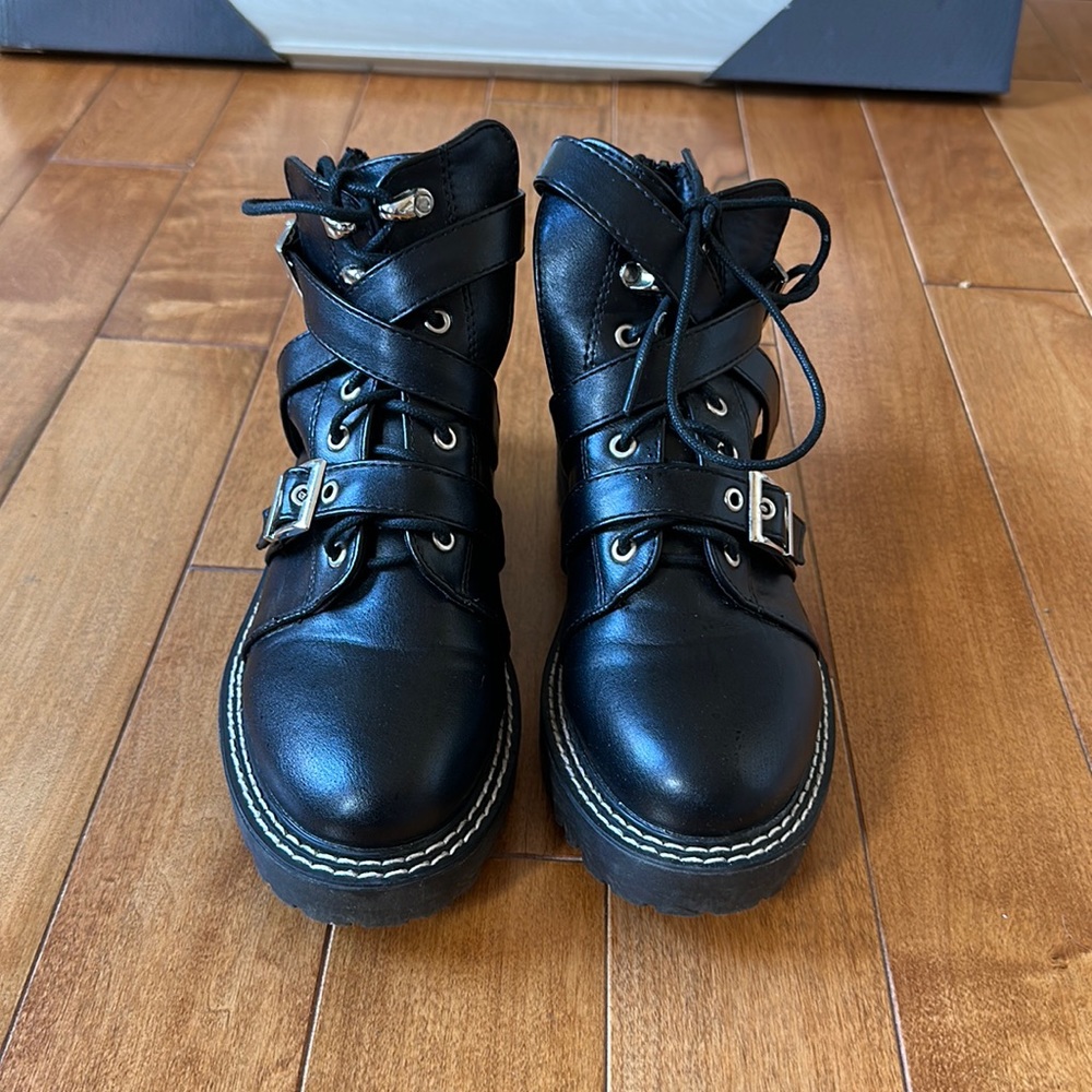 Spring shoes